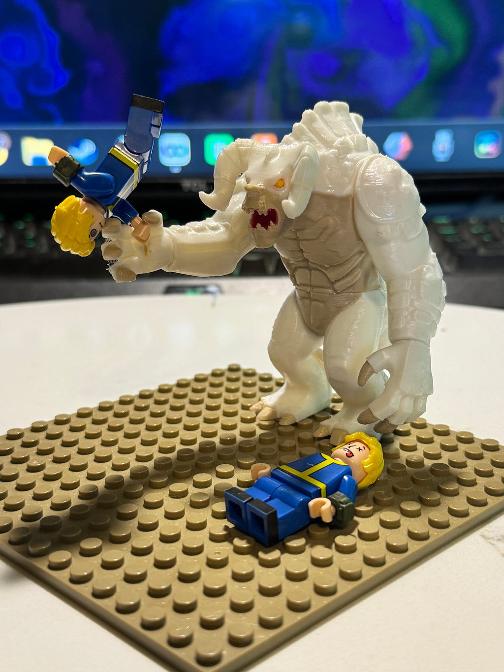 Albino Deathclaw